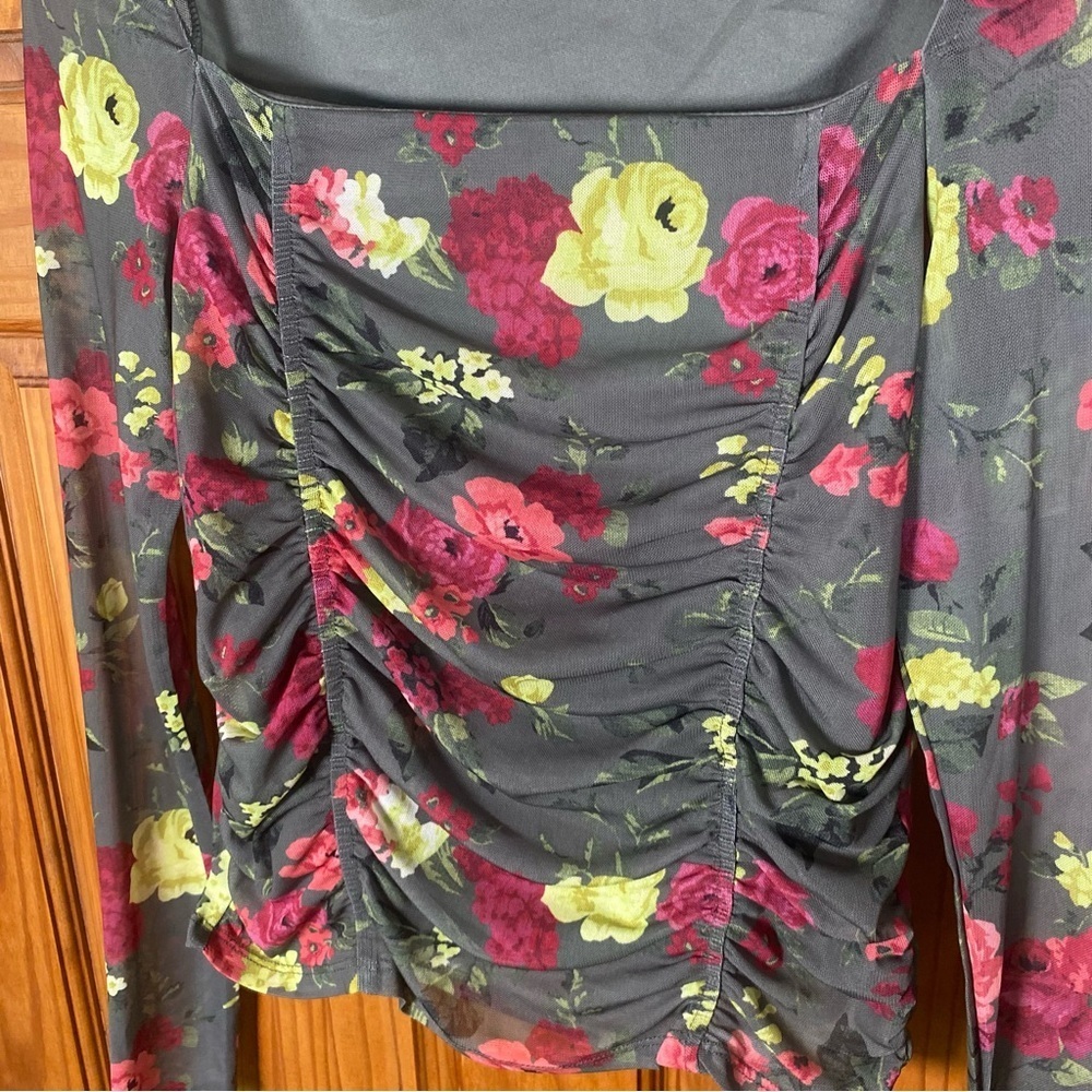 Bar III Square Neck Semi Sheer Green Floral Ruffled Body Con Fitted Blouse View 4